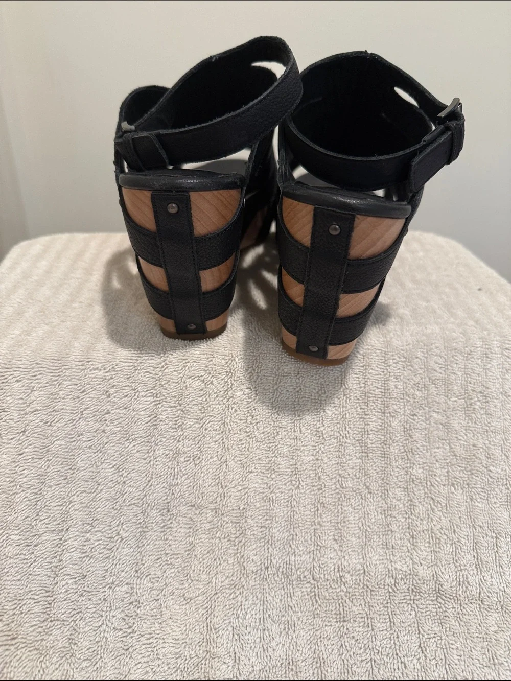 Eileen Fisher Black Leather Strappy Wood Wedge Sandals Summer Formal Wedding 10